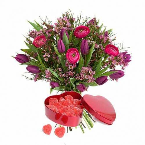 BLANDAD VÅRBUKETT MED GELÉHJÄRTAN